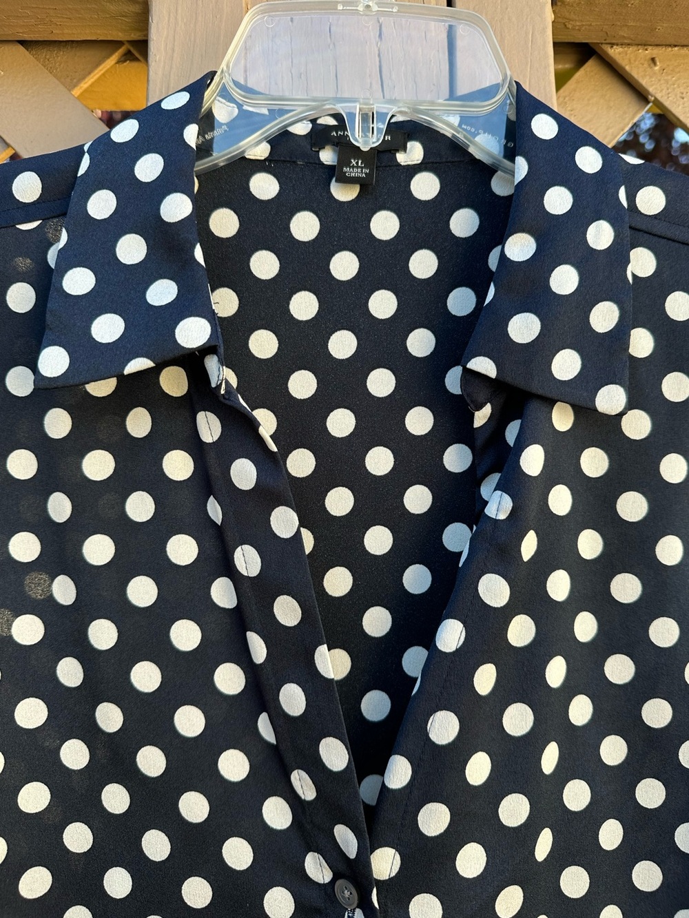 Ann Taylor Polka Dot Tie Front Sleeveless Top - XL - Picture 4 of 9